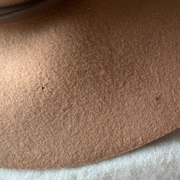 Urban Outfitter Caramel 100% Wool Fedora - Picture 5 of 6